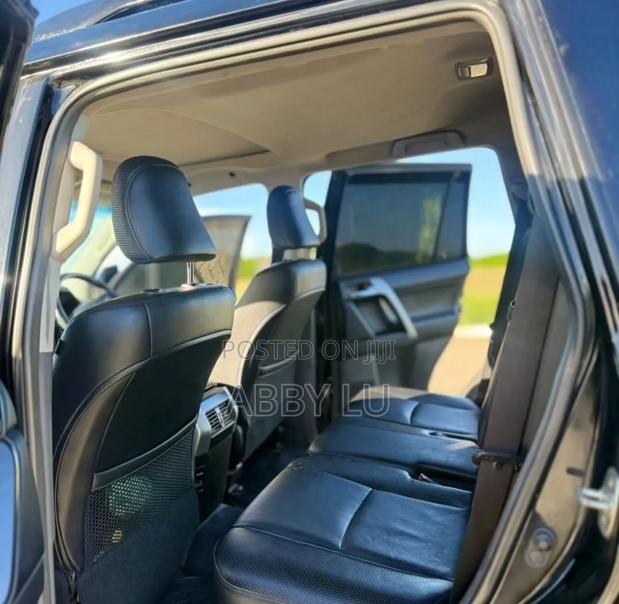 Toyota Land Cruiser Prado 2.7 i 2013 Black
