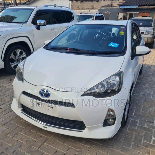 Toyota Aqua 2013 White