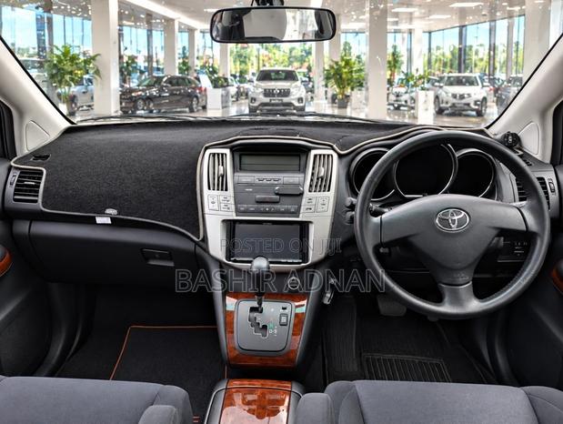 Toyota Harrier 2.4 2005 Gray