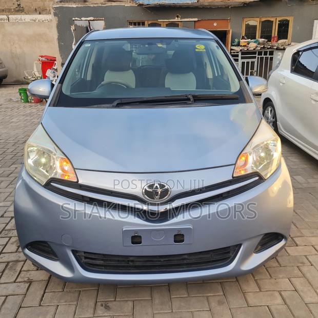 Toyota Toyoace 2010 Blue