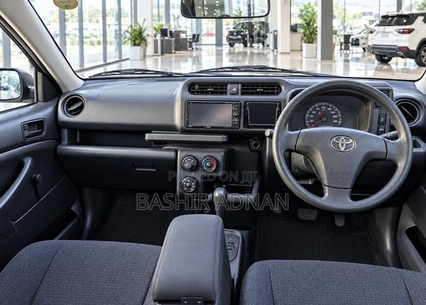 Toyota Probox 2016 Maroon