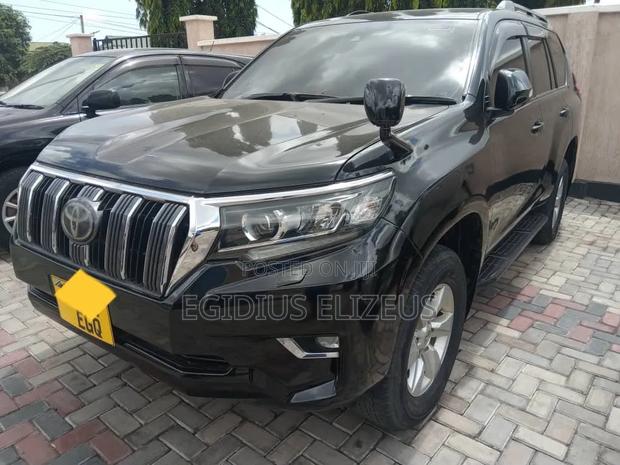 Toyota Land Cruiser Prado 2021 Black