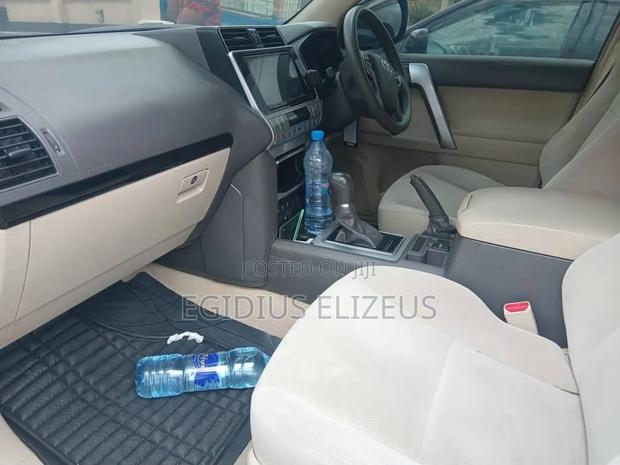 Toyota Land Cruiser Prado 2021 Black
