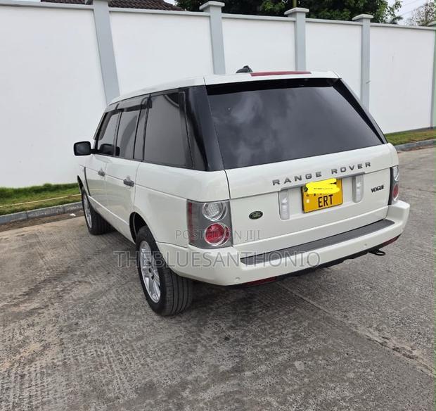 Land Rover Range Rover Vogue 2010 White