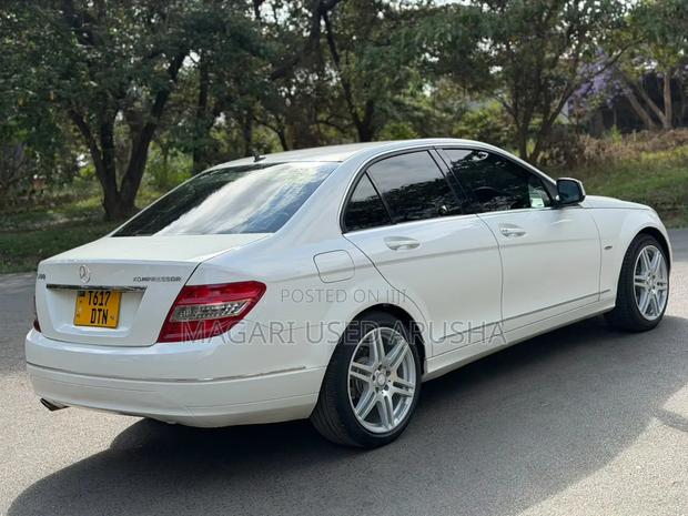 Mercedes-Benz C200 2008 White