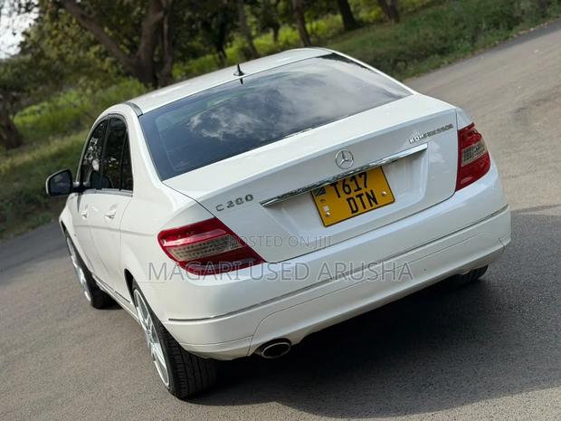 Mercedes-Benz C200 2008 White