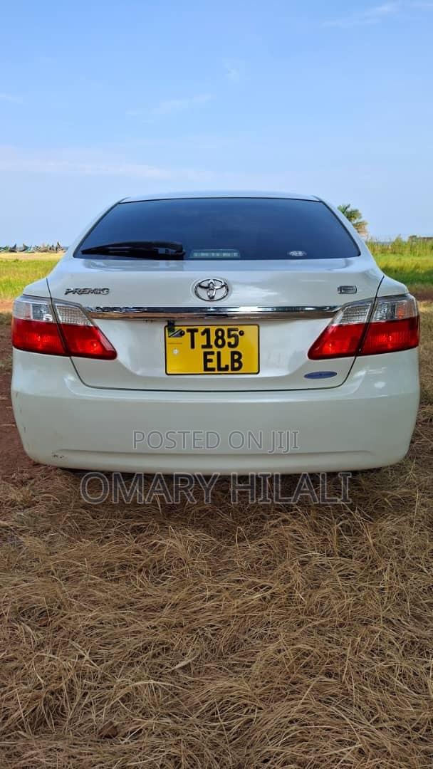 Toyota Premio 2008 White