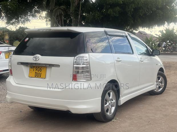 Toyota Wish 2003 White