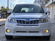 Subaru Forester 2011 Pearl for sale