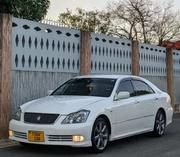 Toyota Crown Royale 2005 White for sale