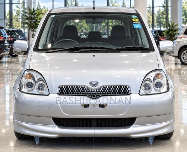 Toyota Vitz 1.3 FWD 3dr 2001 Silver