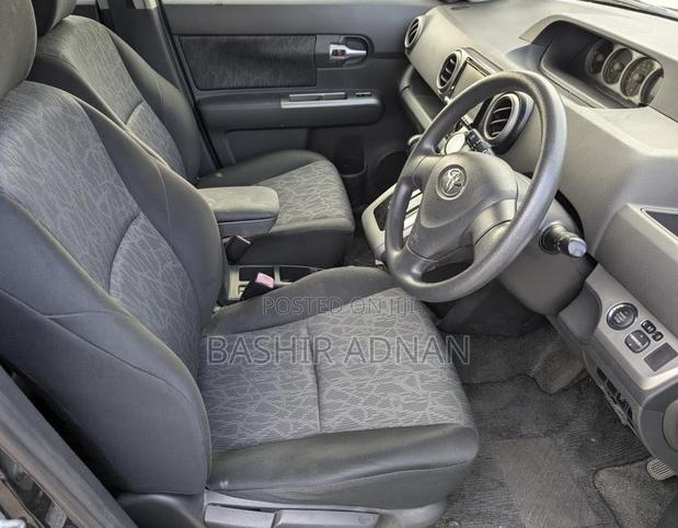 Toyota Corolla Rumion Hatchback 1.5 FWD 2014 Black