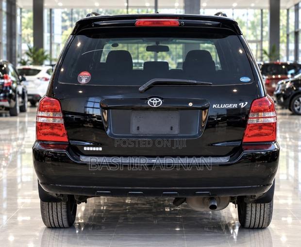 Toyota Kluger 2001 Black