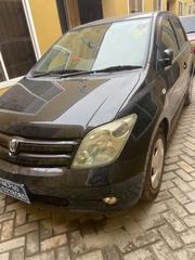 Toyota IST 2004 Black for sale