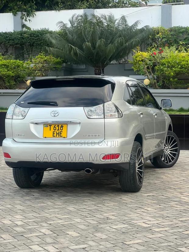 Toyota Harrier 2006 Silver