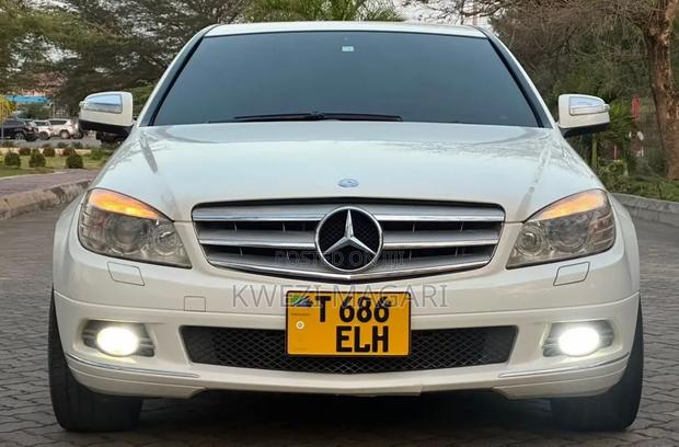 Mercedes-Benz C-Class 2007 White