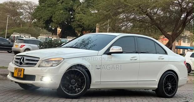 Mercedes-Benz C-Class 2007 White