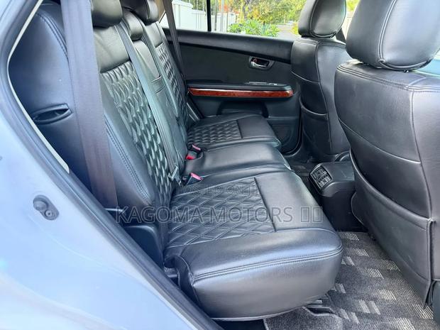 Toyota Harrier 2006 White