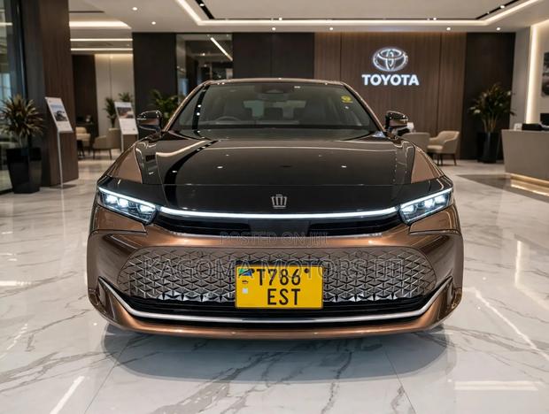 Toyota Crown 2025 Beige