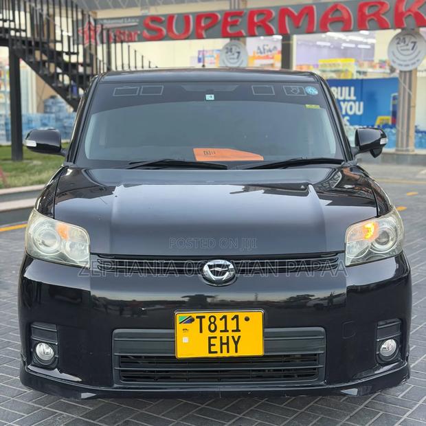 Toyota Corolla Rumion 2009 Black