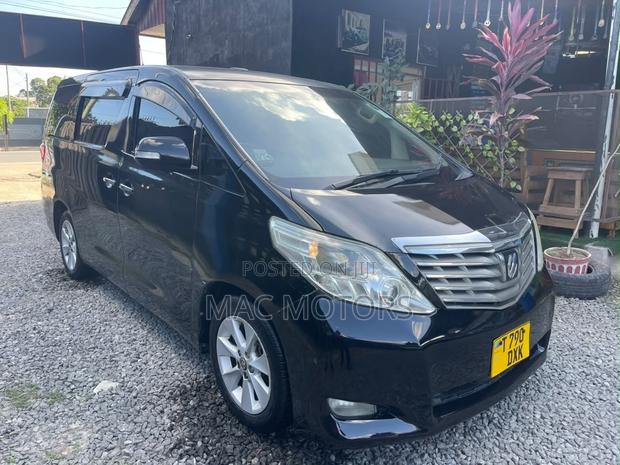 Toyota Alphard 2012 Black