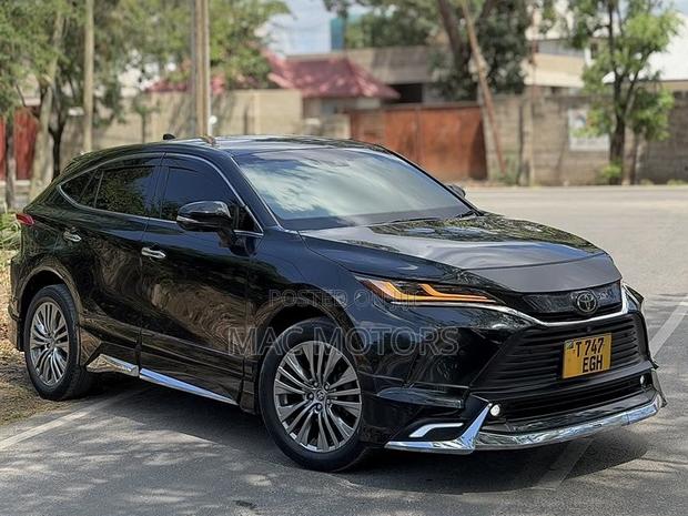 Toyota Harrier 2021 Black