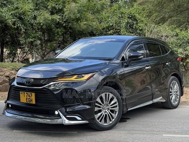 Toyota Harrier 2021 Black