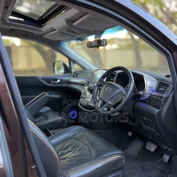 Nissan Elgrand SV Premium 2014 Black