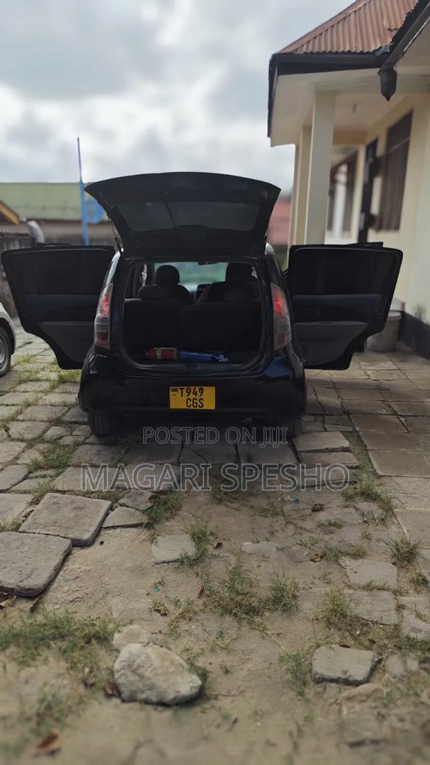Toyota Passo 1.0 AWD 2005 Black