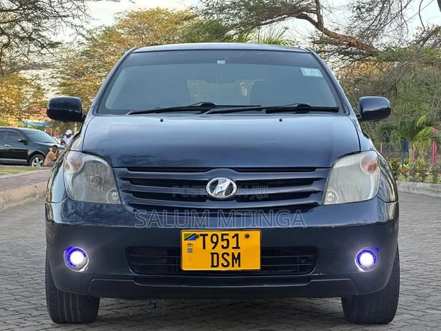 Toyota IST 2006 Blue