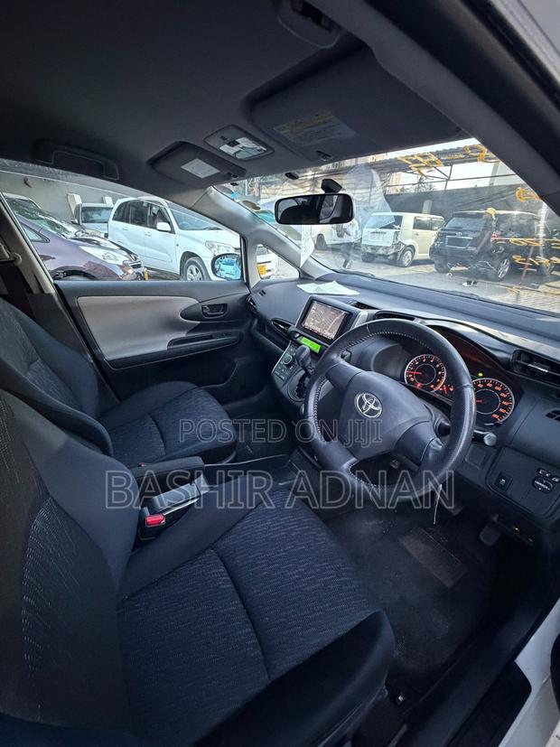 Toyota Wish 2010 White