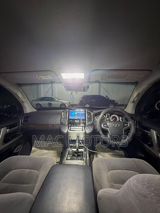 Toyota Land Cruiser 2016 Matt Black