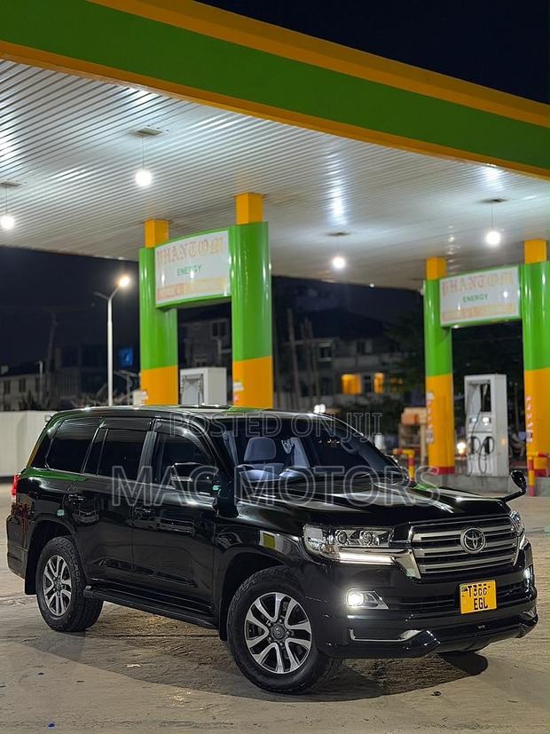 Toyota Land Cruiser 2016 Matt Black
