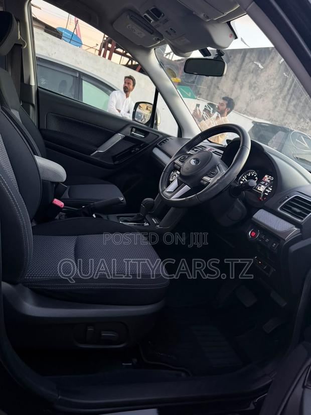 Subaru Forester 2016 Black