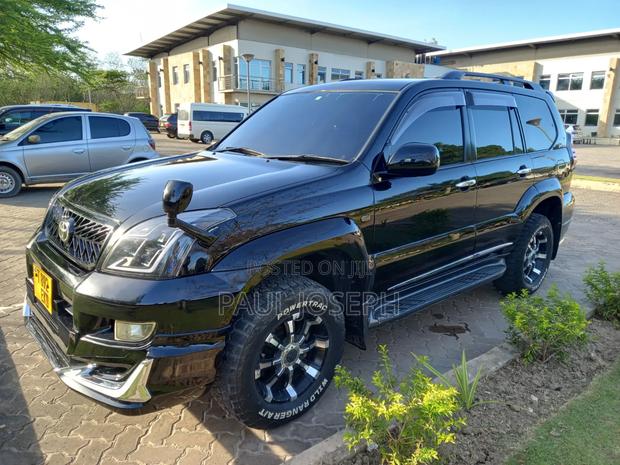 Toyota Land Cruiser Prado 2006 Black