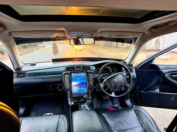 Toyota Crown Royale 2005 Black