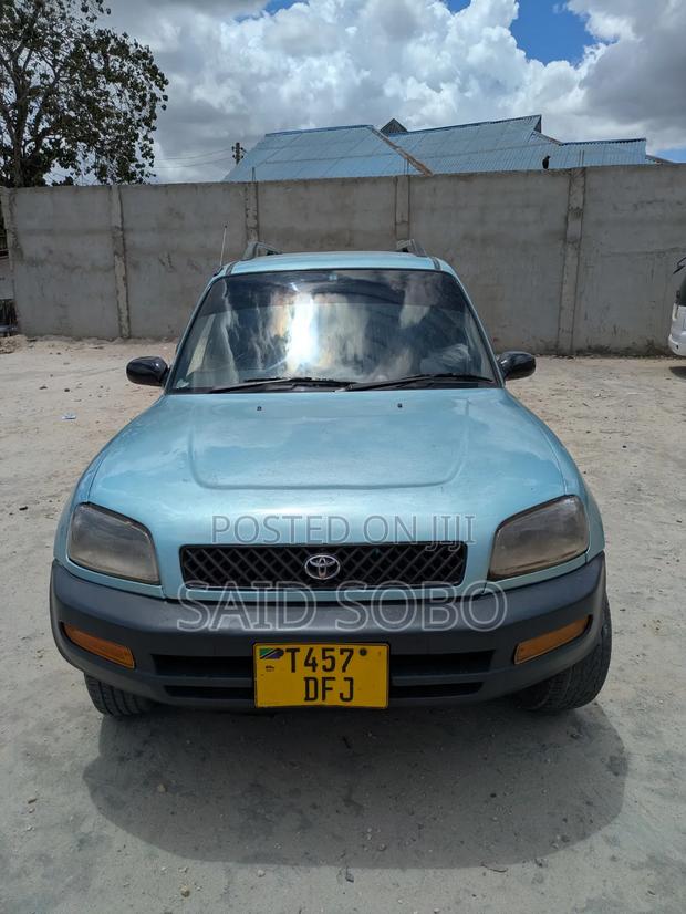 Toyota RAV4 2002 Green