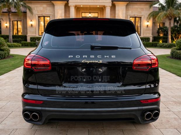 Porsche Cayenne 2016 Black