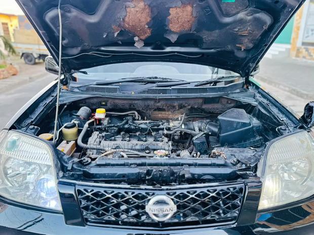 Nissan X-Trail 2004 Black