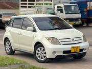 Toyota IST 2005 White for sale