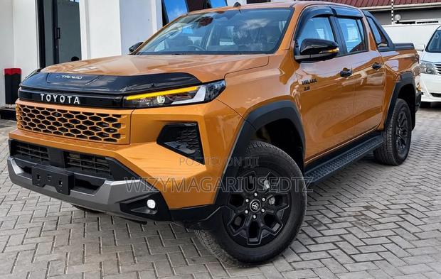 New Toyota Hilux 2026 Orange
