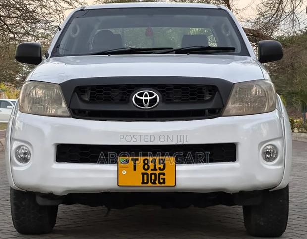 Toyota Hilux 2.5 D-4D Double Cab 2008 White
