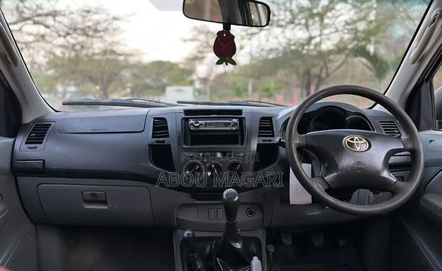 Toyota Hilux 2.5 D-4D Double Cab 2008 White
