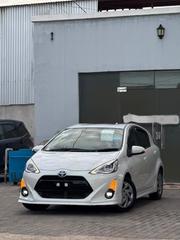 Toyota Aqua 2015 White for sale
