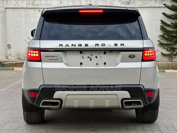 Land Rover Range Rover Sport 2016 Gold