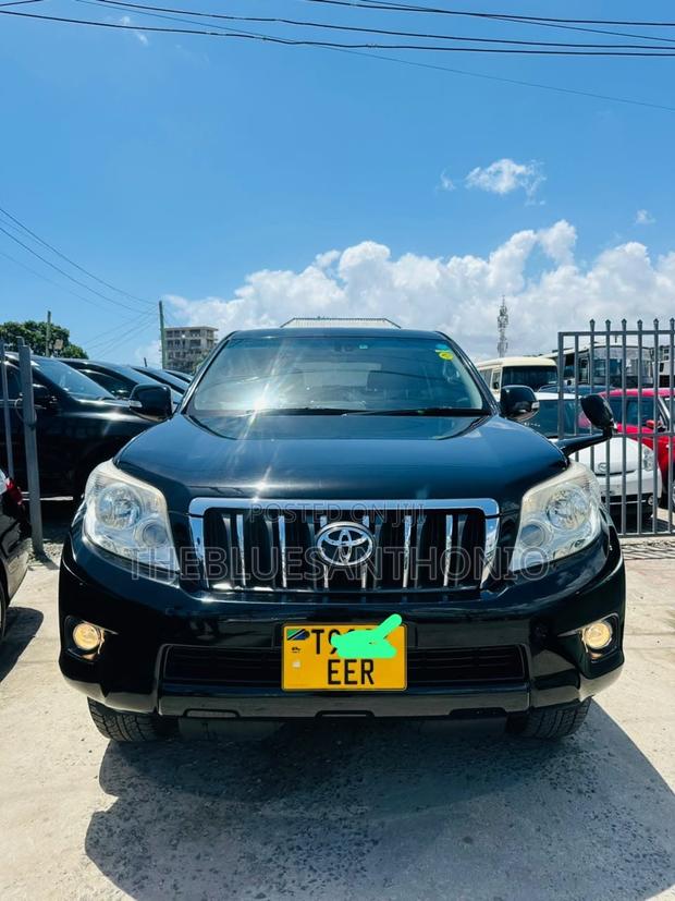 Toyota Land Cruiser Prado 2012 Black