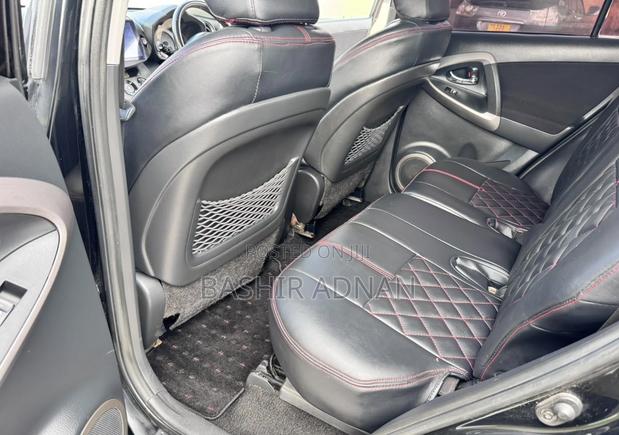 Toyota RAV4 I4 2006 Black