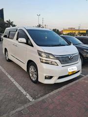 Toyota Vellfire 2010 White for sale