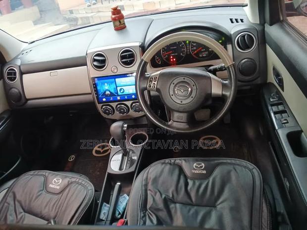 Mazda Verisa 2011 Maroon