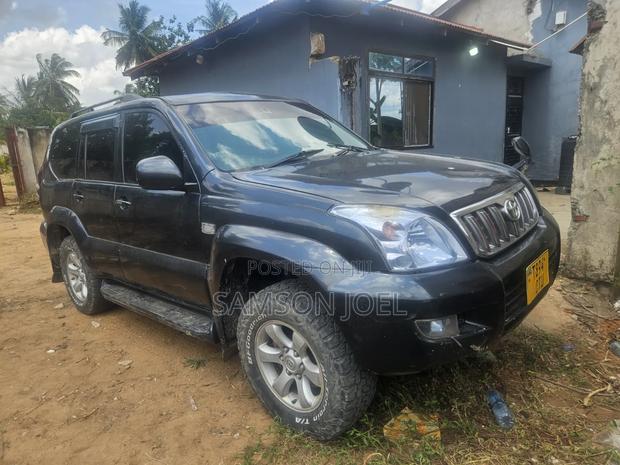 Toyota Land Cruiser Prado 2007 Black